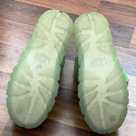 UGG Lime Suede Neumel Shorty - Picture 5 of 6